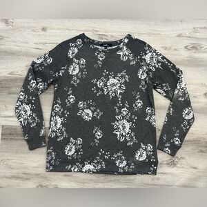 Angels Gray and White Floral Top